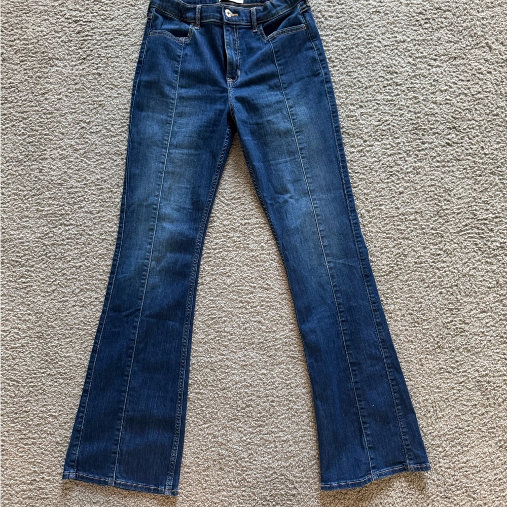 Abercrombie Kids Girls Size 17/18 (0/2 women’s) Long High Rise Flare Jean NWOT
